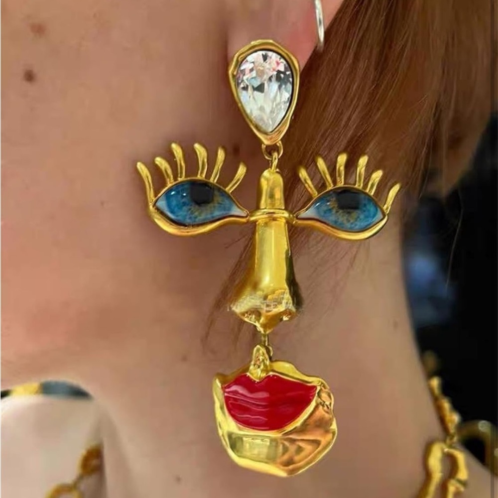 Surreal Face Motif Gold Drop Earrings - Picture 3 of 5